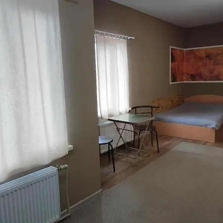 Bambukovyi Gai Apartment Kyiv Exterior photo