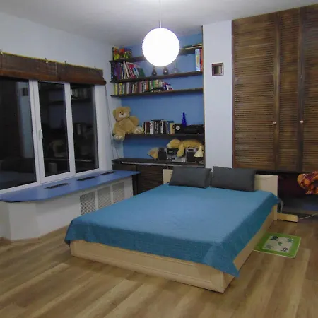 Bambukovyi Gai Apartment Kyiv Exterior photo