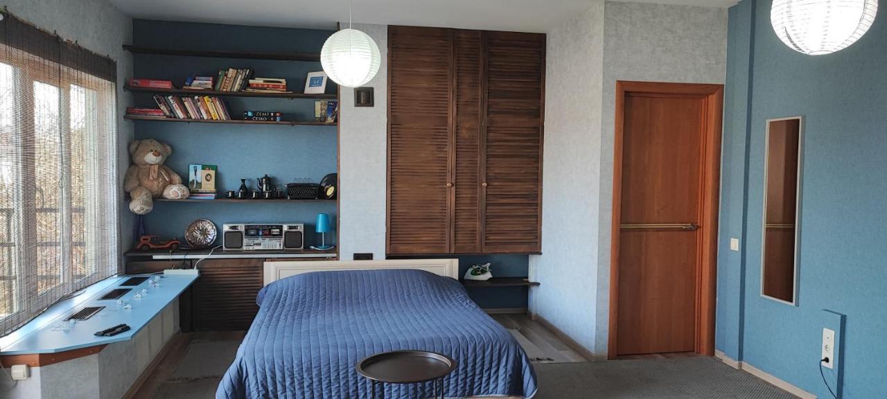 Bambukovyi Gai Apartment Kyiv